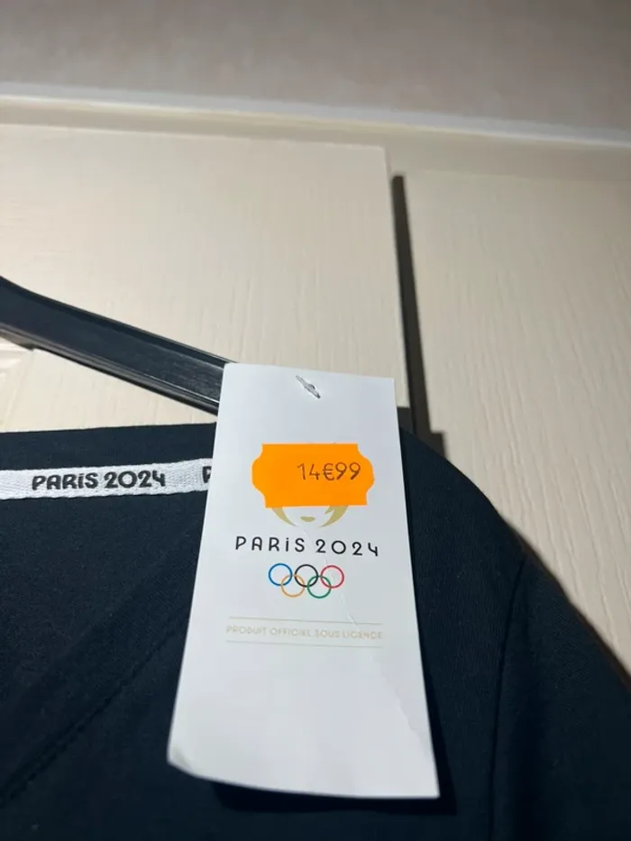 T-shirt Paris 2024 - photo numéro 3