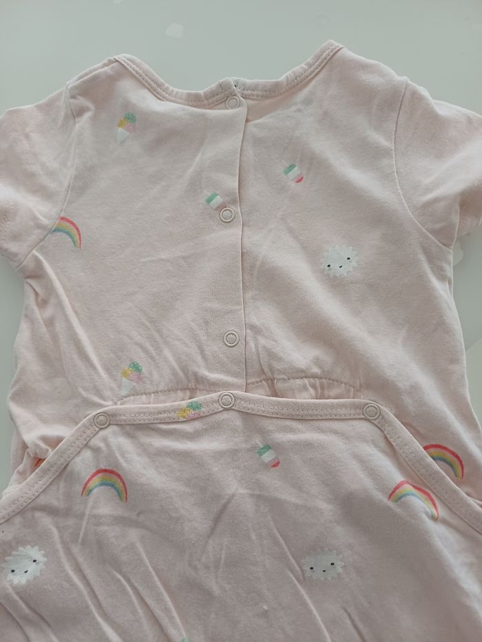 Combishort neuve taille 9 mois - photo numéro 5