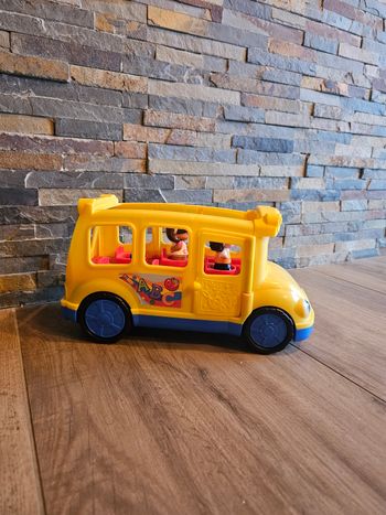 Bus scolaire little people