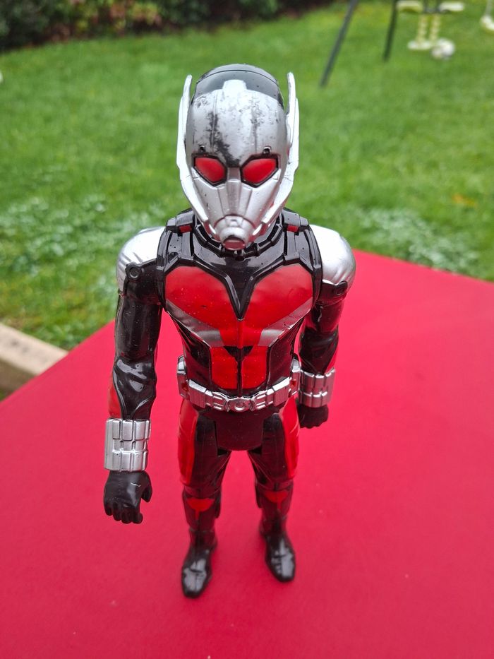 Figurine marvel 30  cm ant man - photo numéro 4