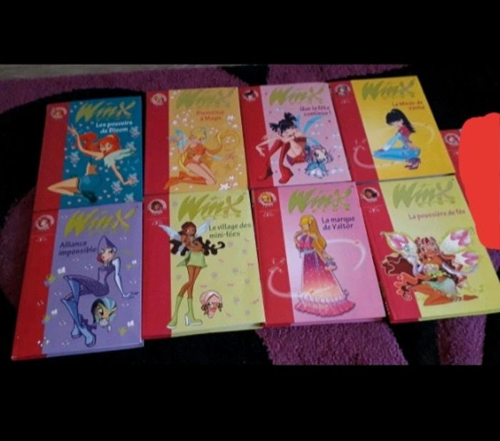Lot de 8 livres Winx bibliothèque rose comme neufs - photo numéro 2