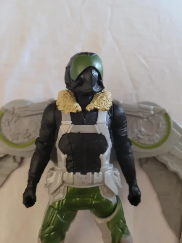 Spiderman faucon vulture - photo numéro 2