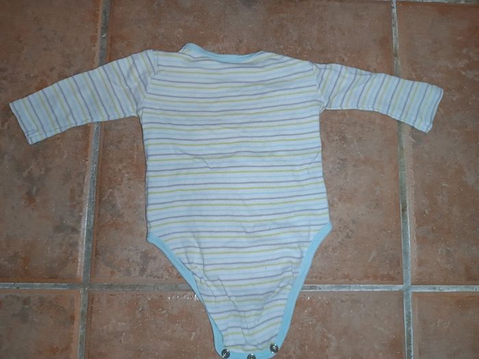 Body garçon 1 MOIS - photo numéro 2