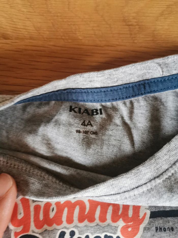 Tee-shirt garçon 4 ans - photo numéro 2