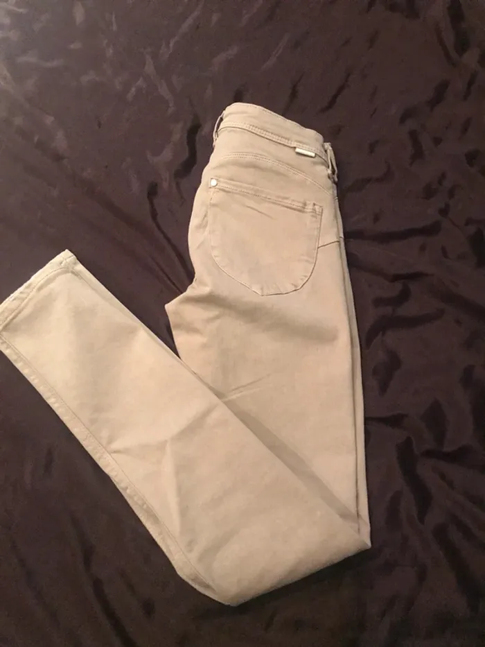 Jean beige H&M - photo numéro 4