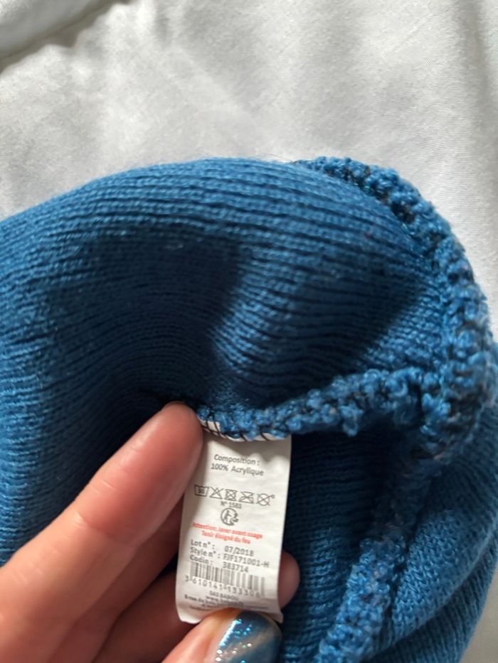 Bonnet bleu en acrylique - photo numéro 2