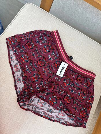 short de pyjama bordeaux à motifs papillons undiz taille 34/XS