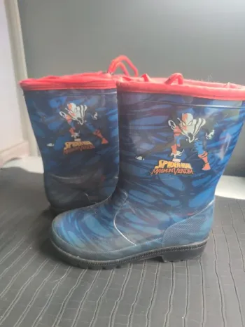 Bottes enfant taille 28/29 imperméable marvel spiderman maximum venom