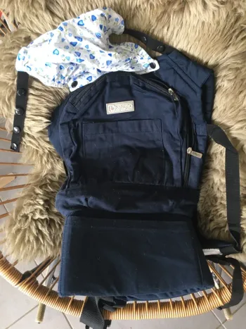 Porte bébé cangoo de 3 mois a 3 ans neuf Babygo