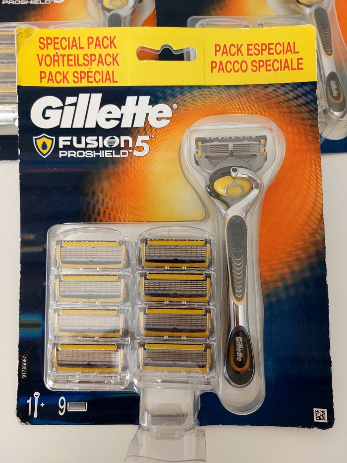 Lot 3 x Gillette Fusion 53 paquets - photo numéro 2