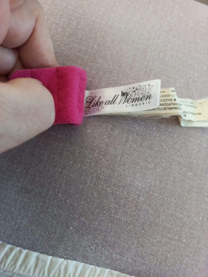 Soutien gorge - photo numéro 3