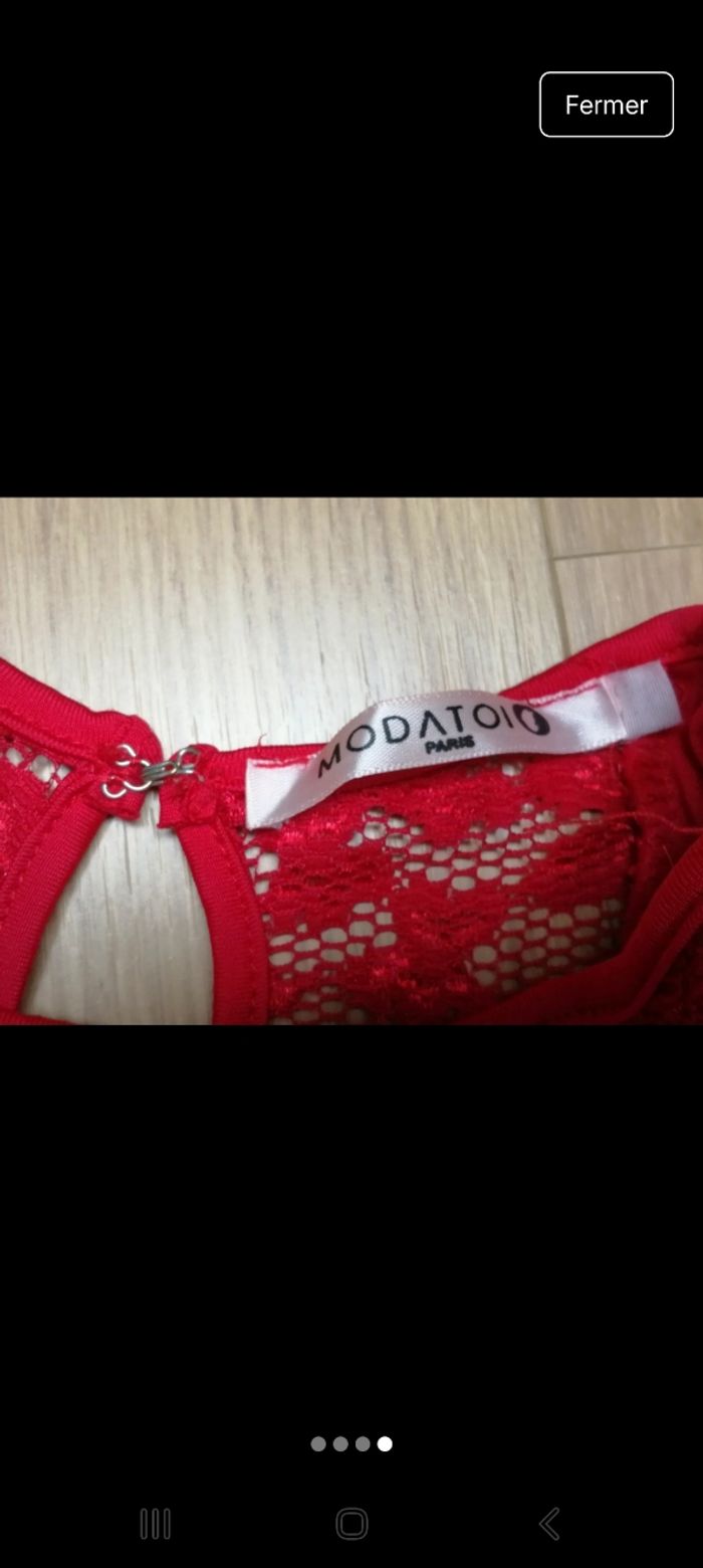Robe en dentelle rouge T36 - photo numéro 3