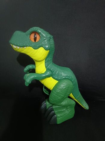Figurine dinosaure