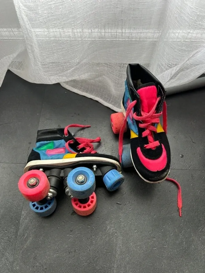 Patins à roulettes vintage multicolores – semelle 20 cm - photo numéro 2