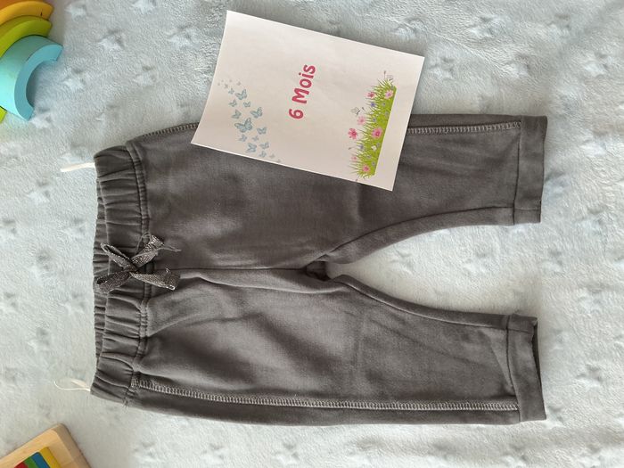 pantalon gris taille élastique 6 mois C&A - photo numéro 3