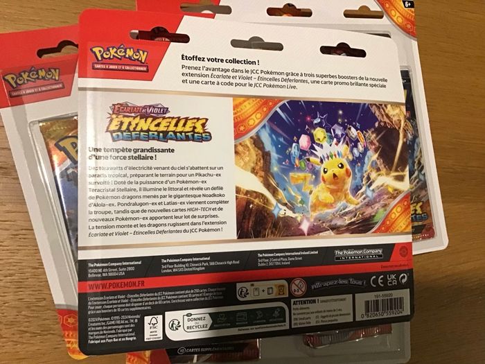 Lot 4 Tripack boosters cartes Pokémon Etincelles déferlantes EV08 Pikachu Latias blister - photo numéro 4