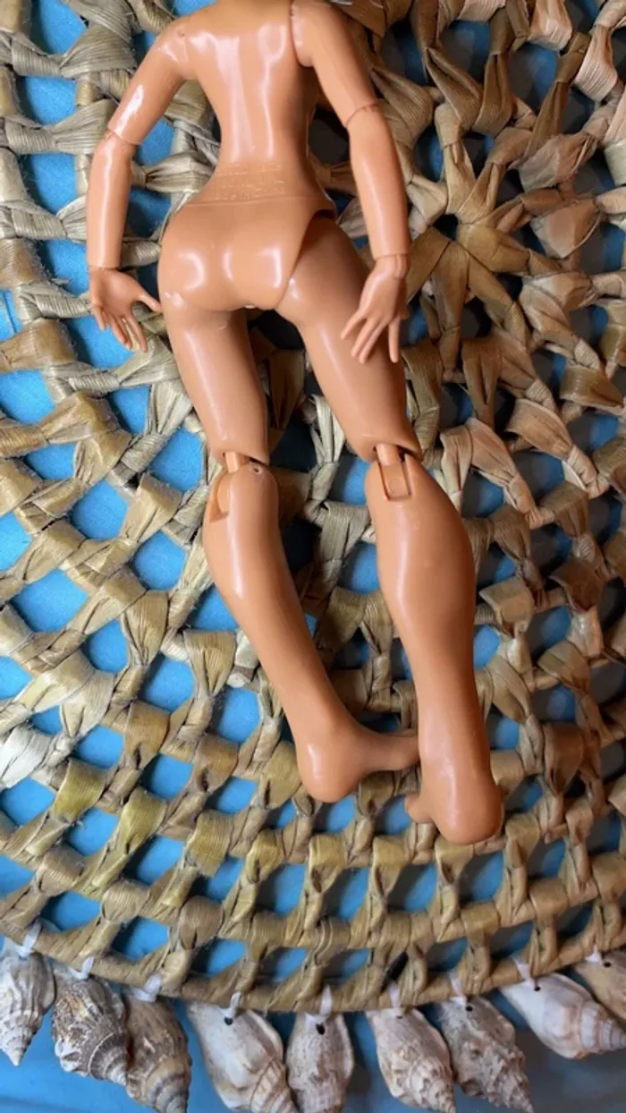Figurine cheveux coloré - photo numéro 4