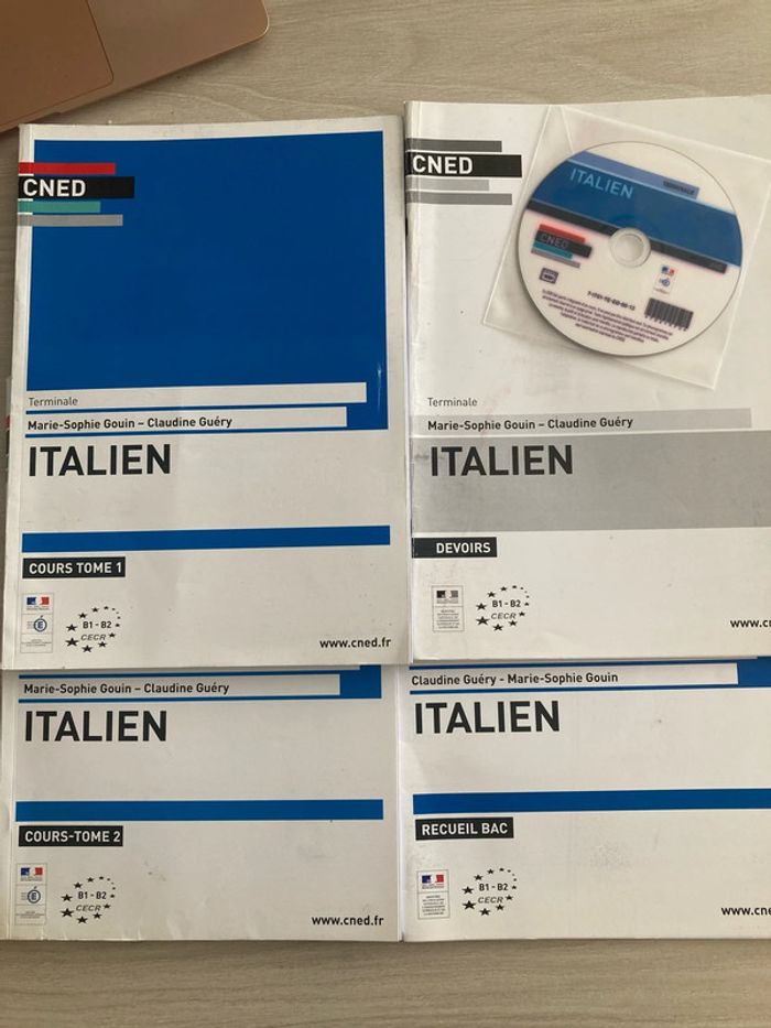 Fascicules CNED - Italien -