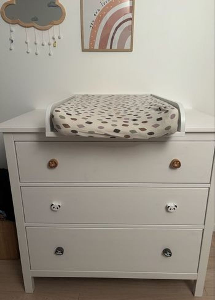 Commode IKEA HEMNES + table à langer