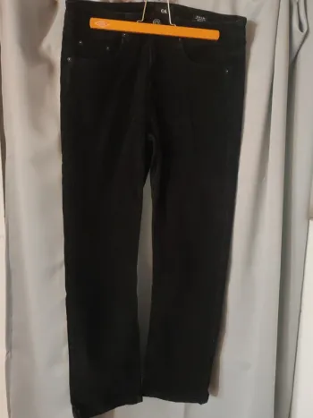Pantalon en velours côtelé