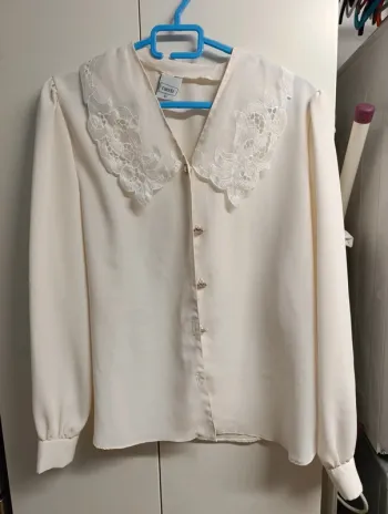 Chemise femme, Canda