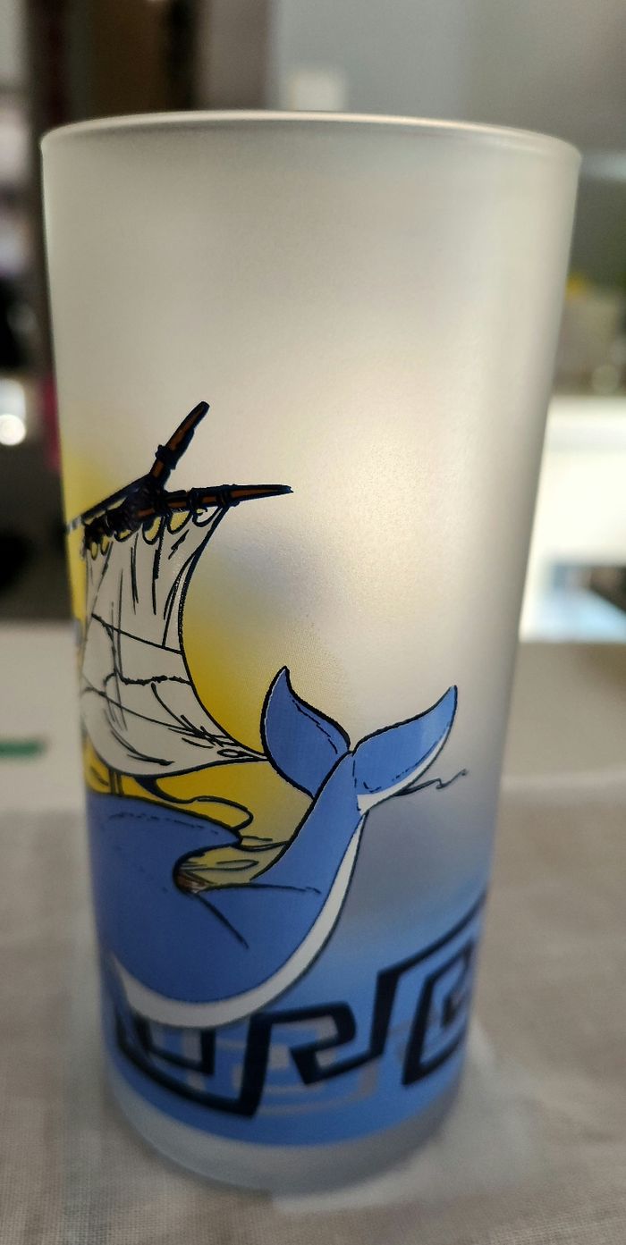 Verre Asterix avec dauphin - photo numéro 2