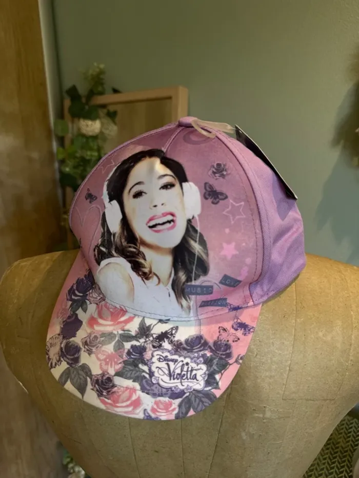 Casquette neuve, Violetta, taille 52 cm