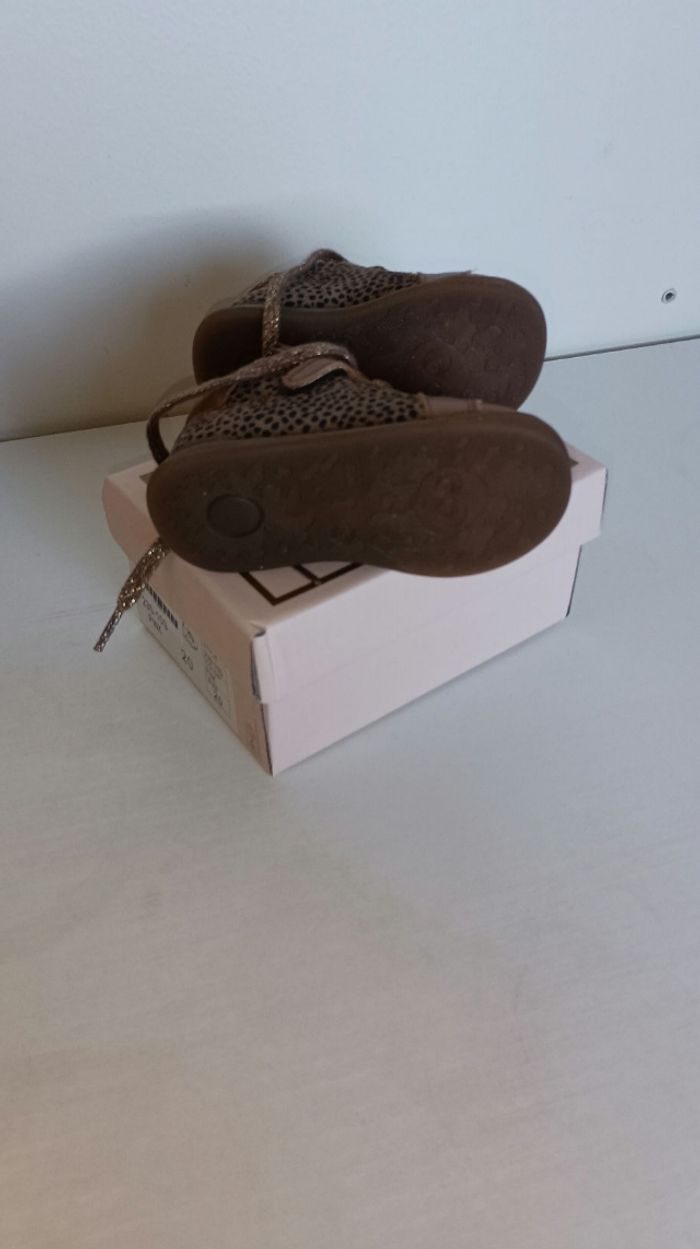 Chaussure bébé - photo numéro 2