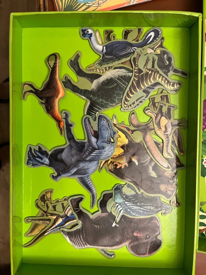 Lot 1 magazine et coffret Dinosaures - photo numéro 9