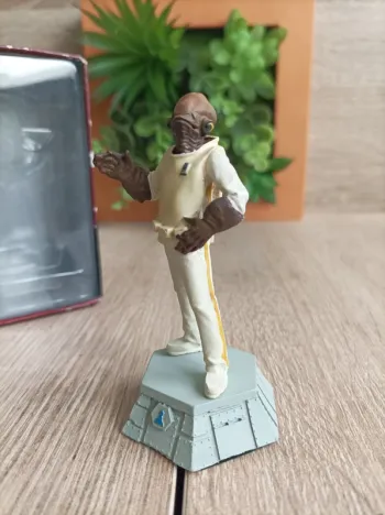 Figurine pièce d'échecs Star Wars Altaya admiral Amiral Ackbar