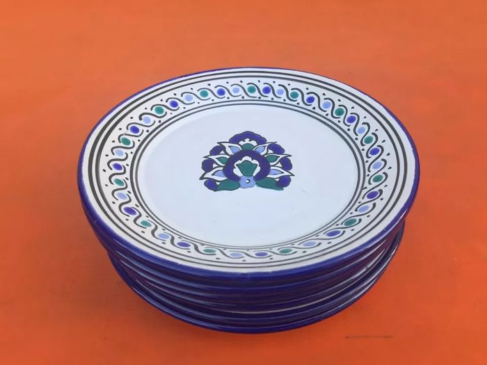 6 assiettes à dessert Faïence décor oriental - photo numéro 7