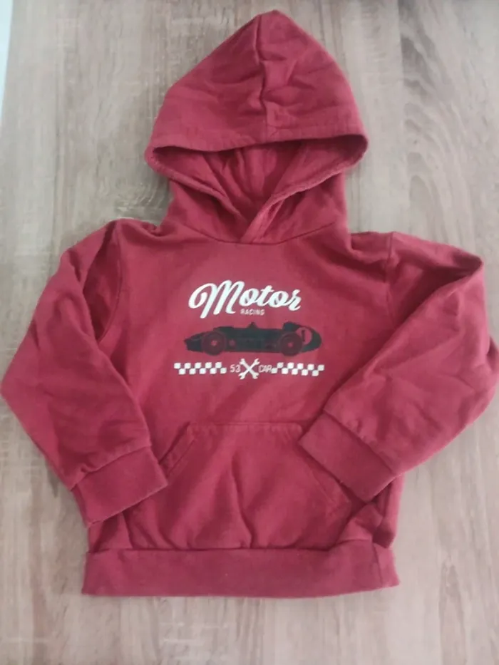 🌹pull a capuche 4 ans tissaia🌹