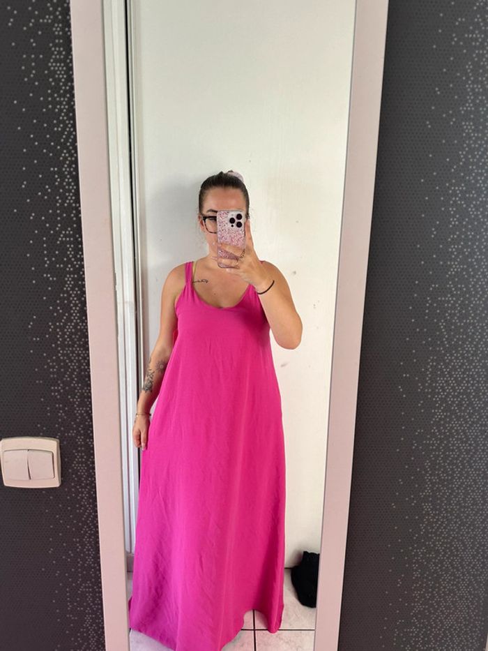 Robe rose neuve