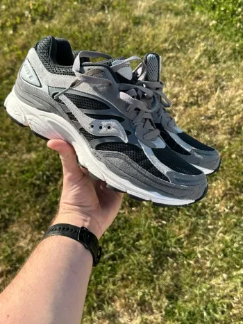 Saucony omni grid 9 Neuve