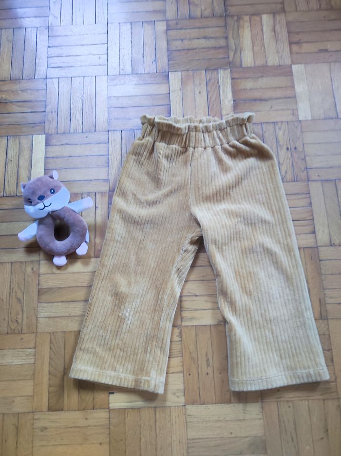 Pantalon velours côtelé couleur moutarde La redoute 24 mois - photo numéro 1