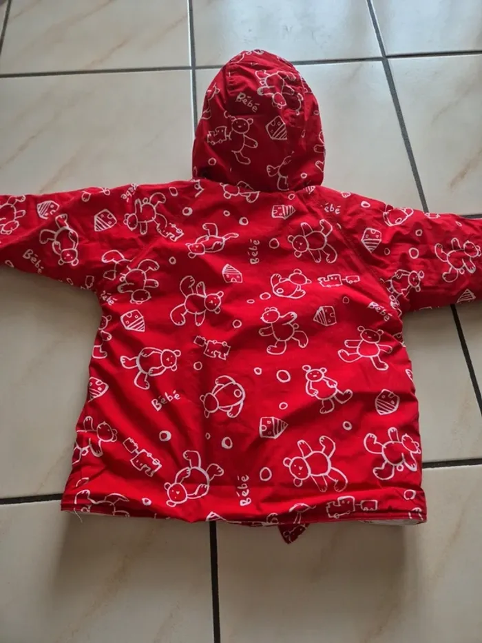 Doudoune rouge à capuche - photo numéro 5