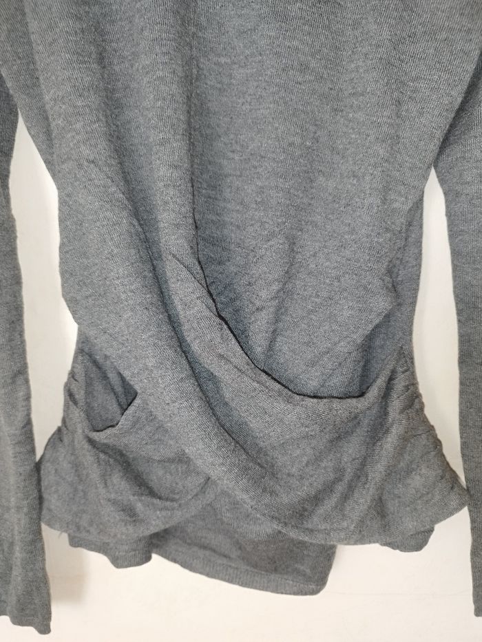 Top gris manches longues - photo numéro 2