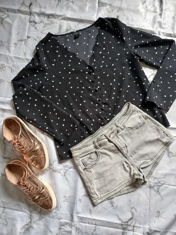 Blouse noir à cœur blanc Shein taille M