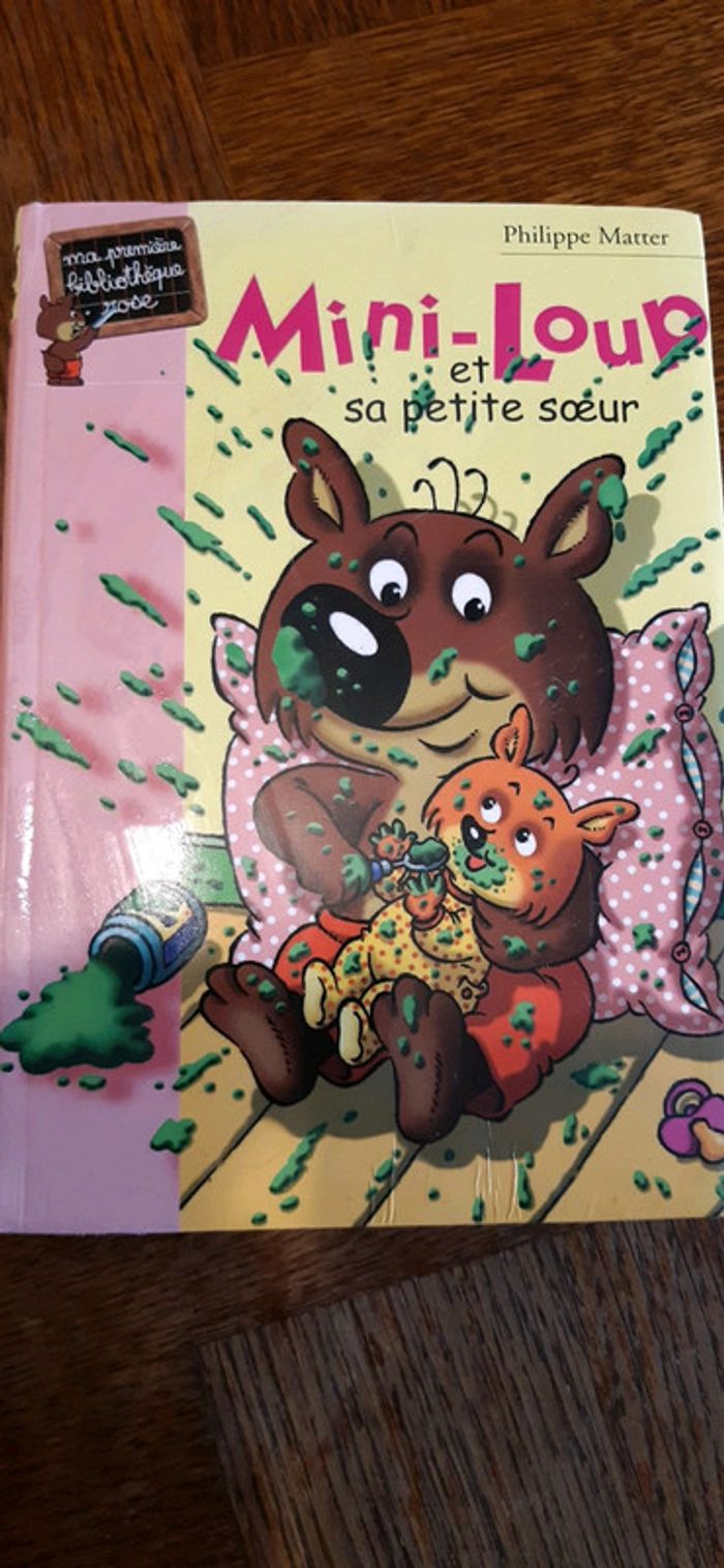 Livre mini loup et sa petite soeur