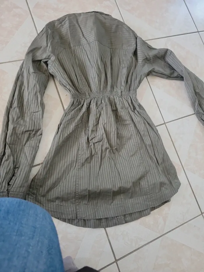 Jolie blouse taille M - photo numéro 7