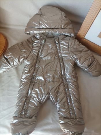 Superbe combipilote argenté Vertbaudet taille naissance fille