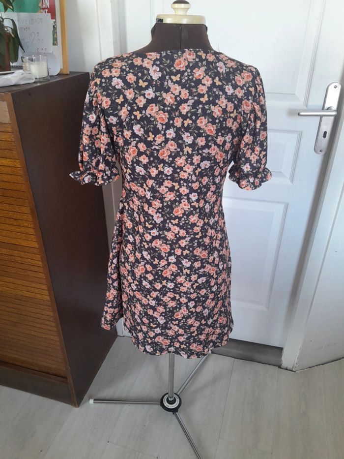 robe courte  fleurie légère Miss Selfridge par Asos neuve taille 40, 42 - photo numéro 2