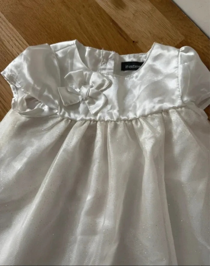Robe blanche pailletée de fête 6 mois - photo numéro 3