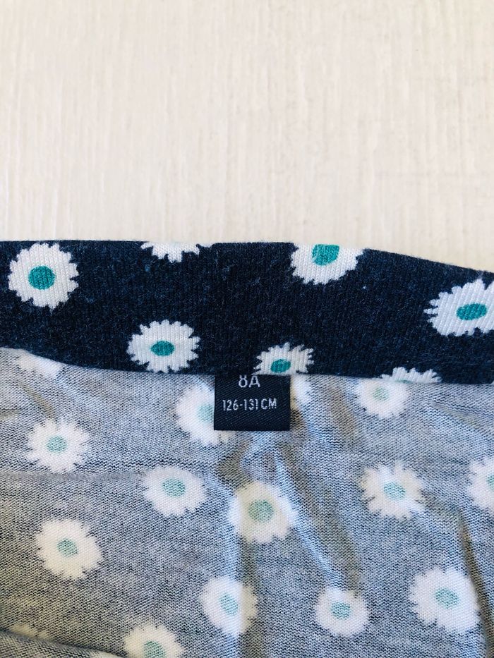 Jupe fille bleue marine à fleurs taille 8 ans kiabi - photo numéro 3