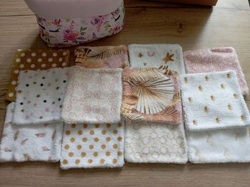 Panière et lingettes 