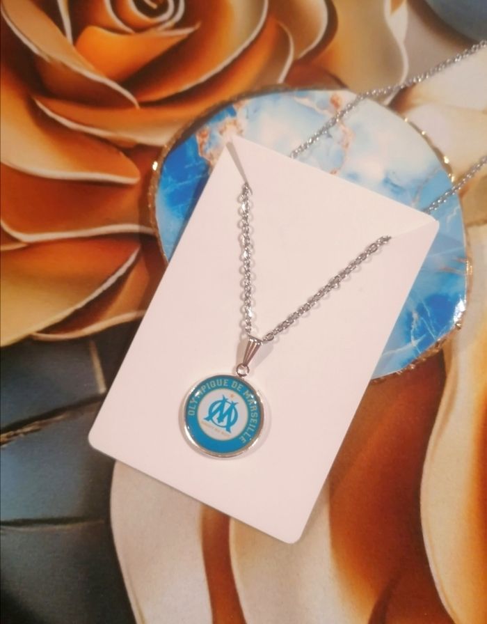 Collier olympique de Marseille - photo numéro 2