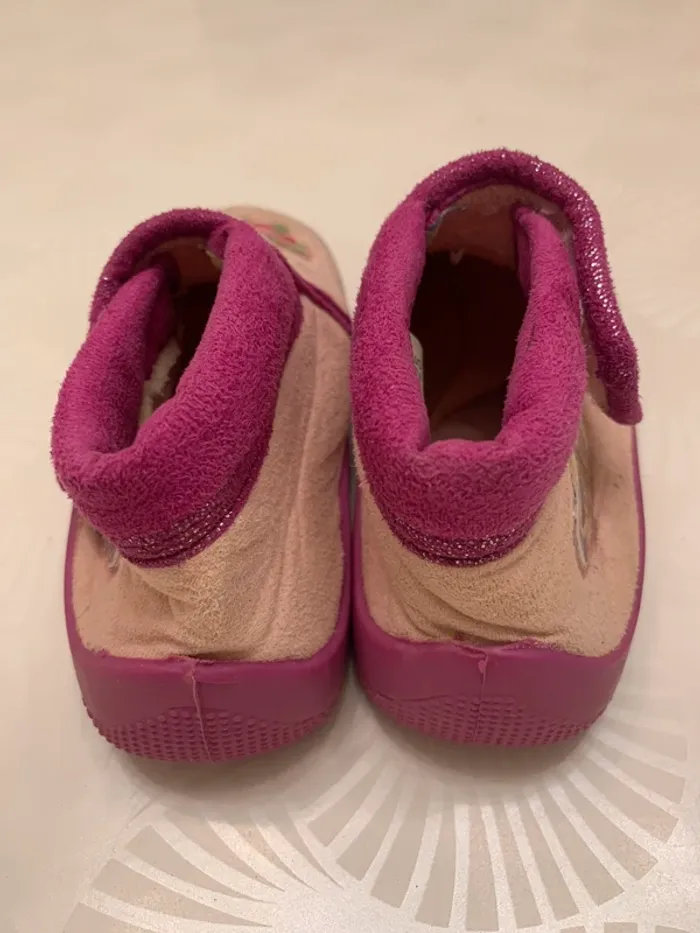 Chaussons fille 25 - photo numéro 2
