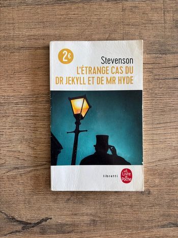 Livre L’Étrange Cas du Dr Jekyll et de Mr Hyde – R.L. Stevenson