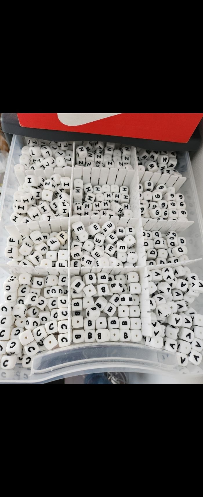 Lettre silicone 12mm attache tetine