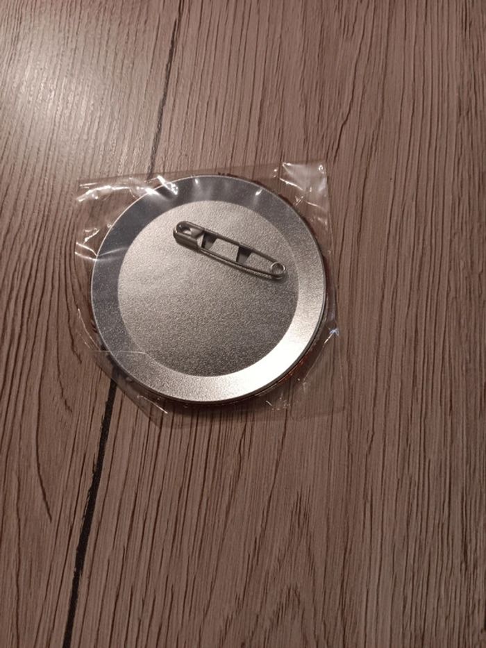 grand badge jamil twisted wonderland - photo numéro 2